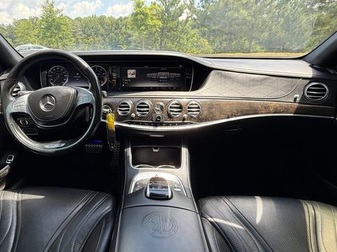 Used 2015 Mercedes-Benz S 63 AMG 4MATIC Sedan image 23