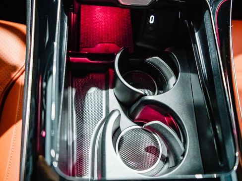 Used 2023 Mercedes-Benz GLC 300 4MATIC image 22