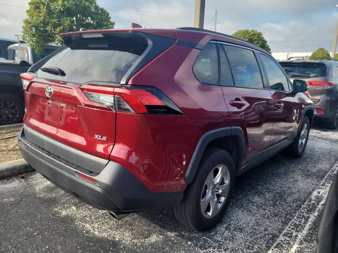 Used 2023 Toyota RAV4 XLE w/ Convenience Package FWD image 7