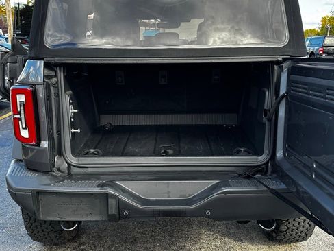 Used 2025 Ford Bronco Badlands image 10