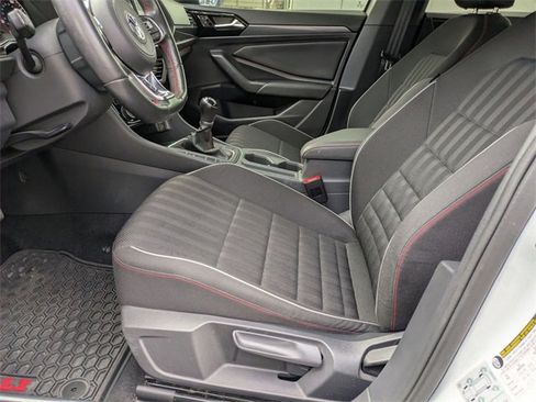 Used 2019 Volkswagen Jetta GLI image 12