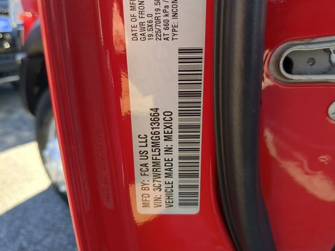 Used 2021 RAM 5500 Tradesman w/ Chrome Appearance Group image 25