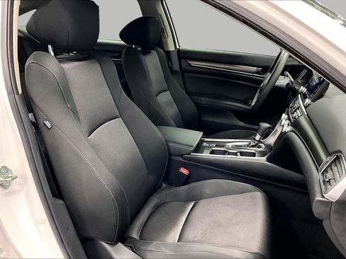 Used 2020 Honda Accord LX image 8