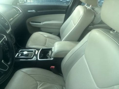 Used 2015 Chrysler 300 C w/ Light Group RWD image 8