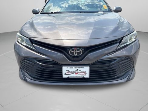 Used 2018 Toyota Camry LE FWD image 28