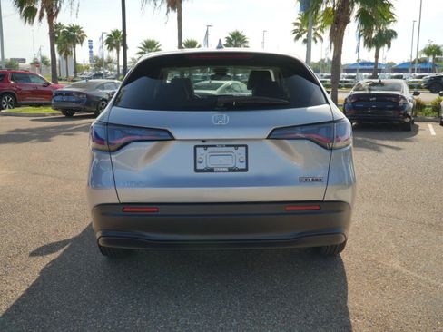Used 2027 Honda HR-V LX image 10