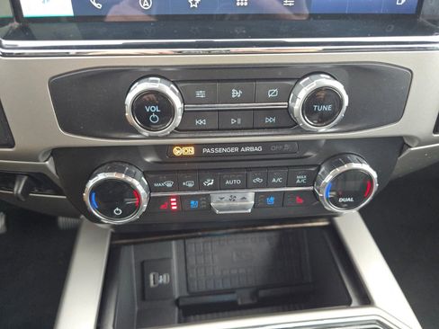 Used 2022 Ford F250 Lariat w/ Lariat Ultimate Package image 17