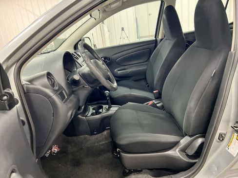 Used 2014 Nissan Versa S FWD image 18