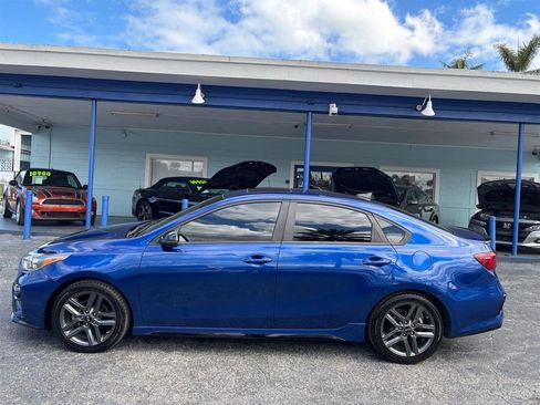 Used 2021 Kia Forte GT-Line w/ GT-Line Premium Package image 2