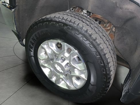 Used 2020 Chevrolet Silverado 2500 LTZ w/ LTZ Plus Package image 22