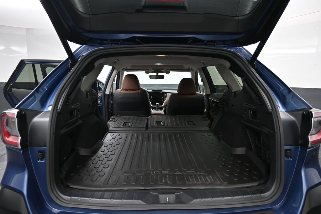 Used 2020 Subaru Outback Touring XT AWD/4WD image 16