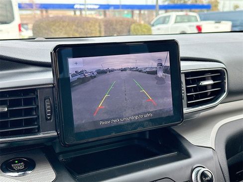 Certified 2020 Ford Explorer XLT w/ Equipment Group 202A image 23