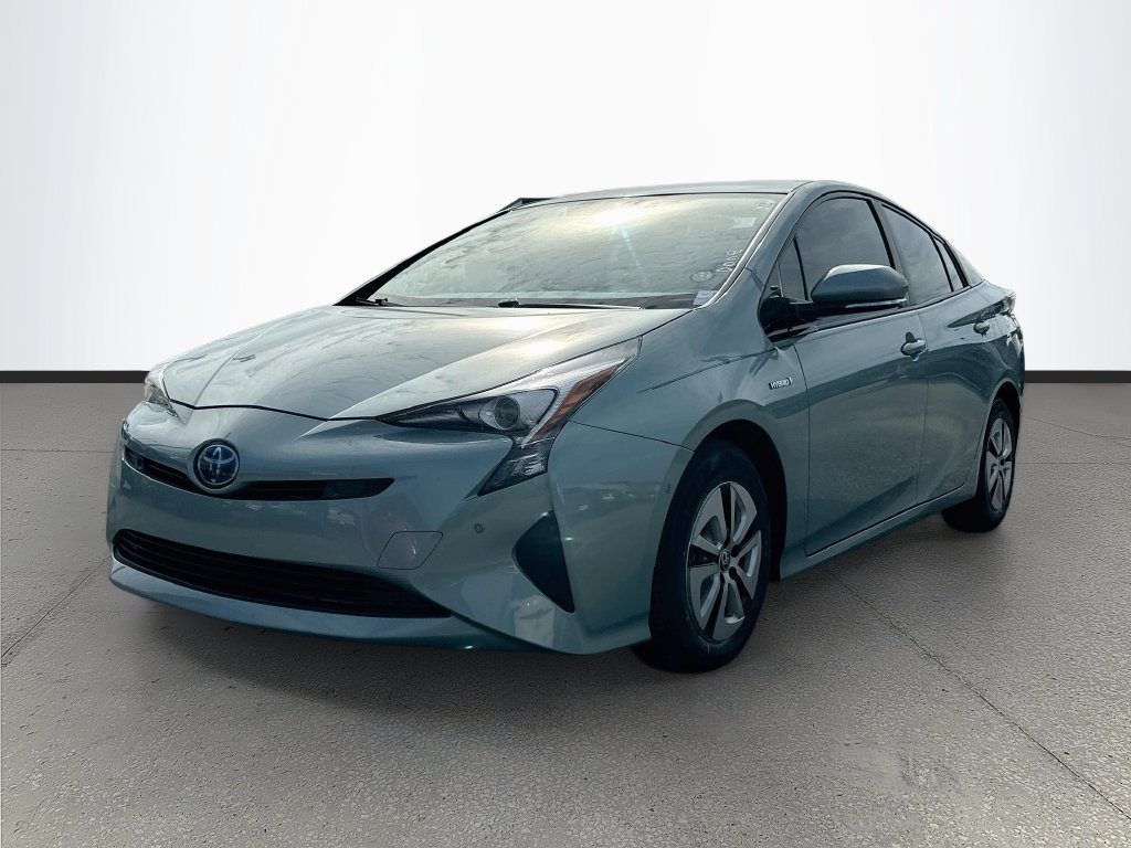 Used 2018 Toyota Prius Two w/ Prius Two Safety Plus Package FWD image 3