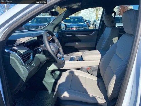 New 2026 GMC Acadia Elevation w/ Elevation Premium Package AWD/4WD image 15