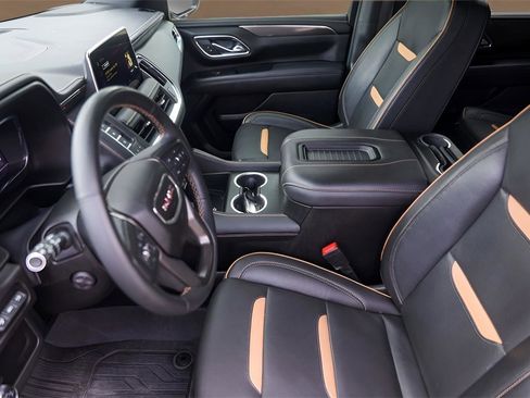 Used 2023 GMC Yukon XL AT4 w/ Technology Package image 5