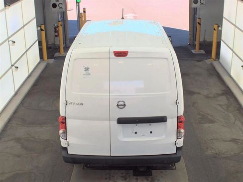 Used 2020 Nissan NV200 S image 5