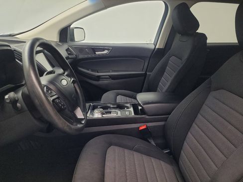 Used 2020 Ford Edge SE FWD image 17