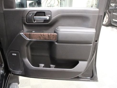 Certified 2022 GMC Sierra 3500 Denali image 25