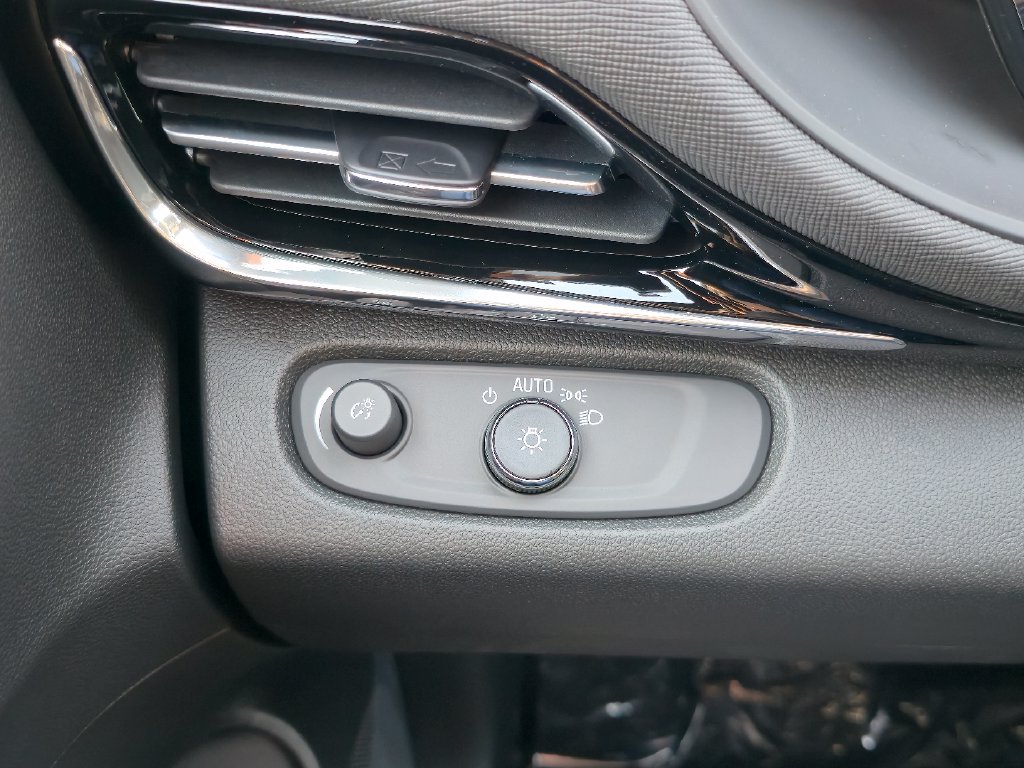 New 2026 Buick Envista Sport Touring w/ Convenience I Package FWD image 17