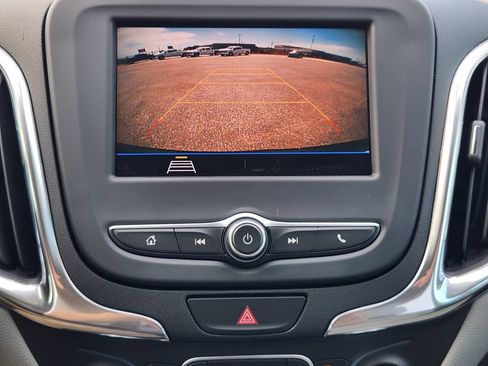 Used 2020 Chevrolet Equinox LS w/ LS Convenience Package FWD image 17