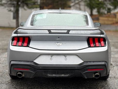 Certified 2024 Ford Mustang Coupe image 4