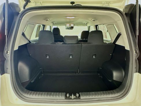 Used 2025 Kia Soul LX w/ LX Technology Package FWD image 29