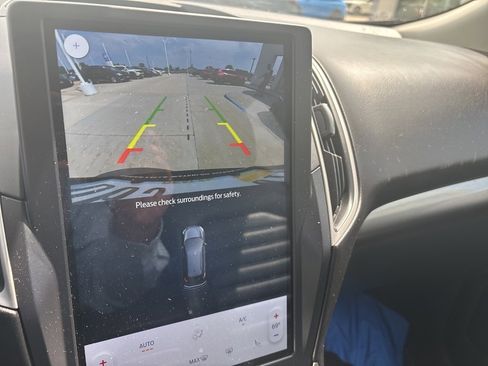 Used 2023 Ford Edge SEL image 30