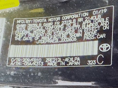 Used 2020 Toyota Corolla LE image 39