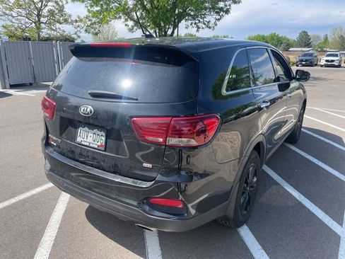 Used 2020 Kia Sorento LX FWD image 3