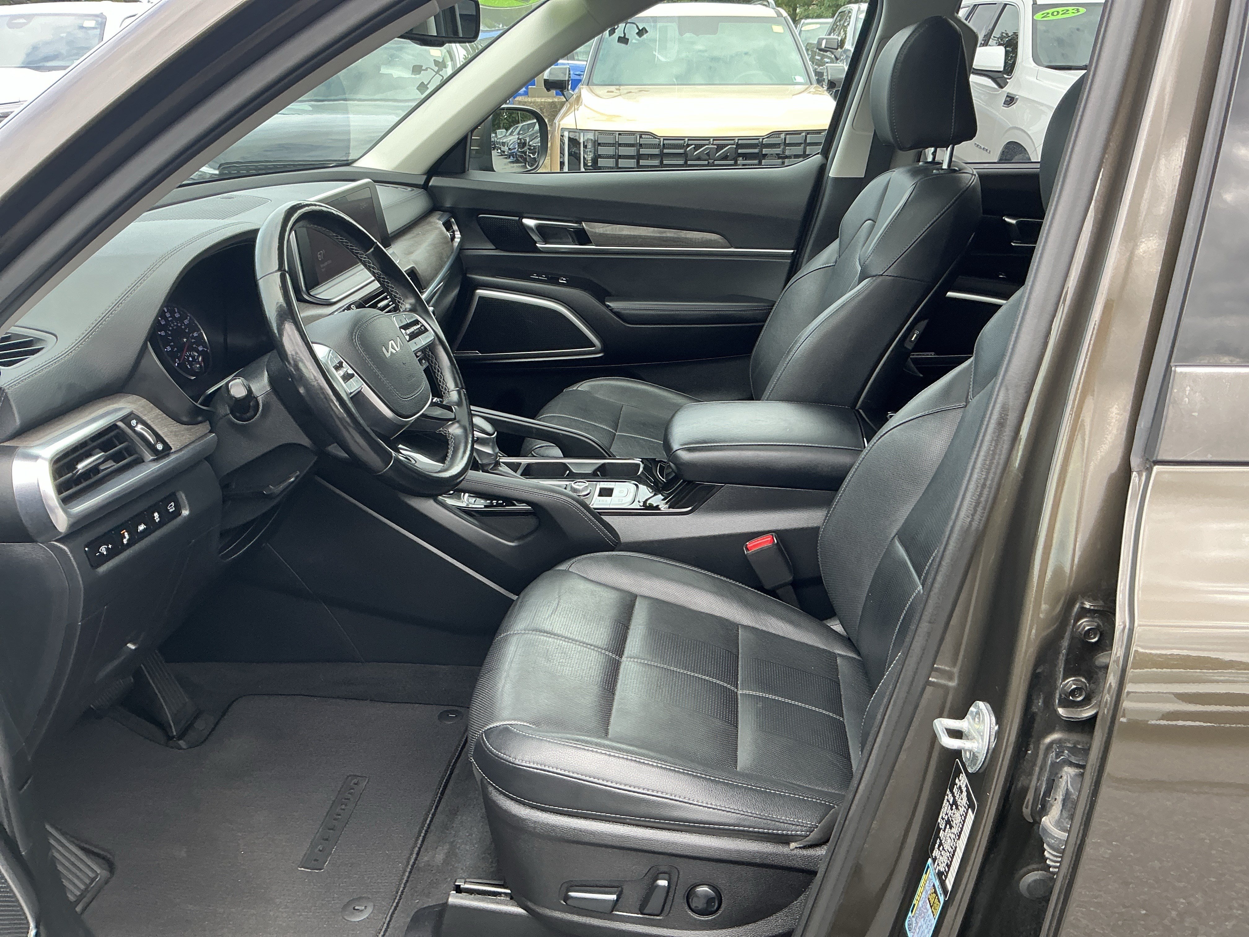 Used 2022 Kia Telluride EX w/ EX Premium Package AWD/4WD image 15