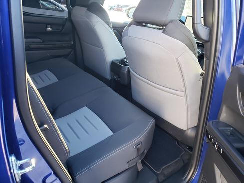 Used 2025 Toyota Tacoma SR image 11