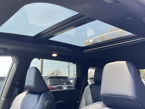 Certified 2026 INFINITI QX60 Sport w/ Dark Cargo Package image 17