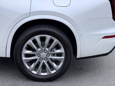 Used 2023 Cadillac XT6 Premium Luxury w/ Platinum Package image 37