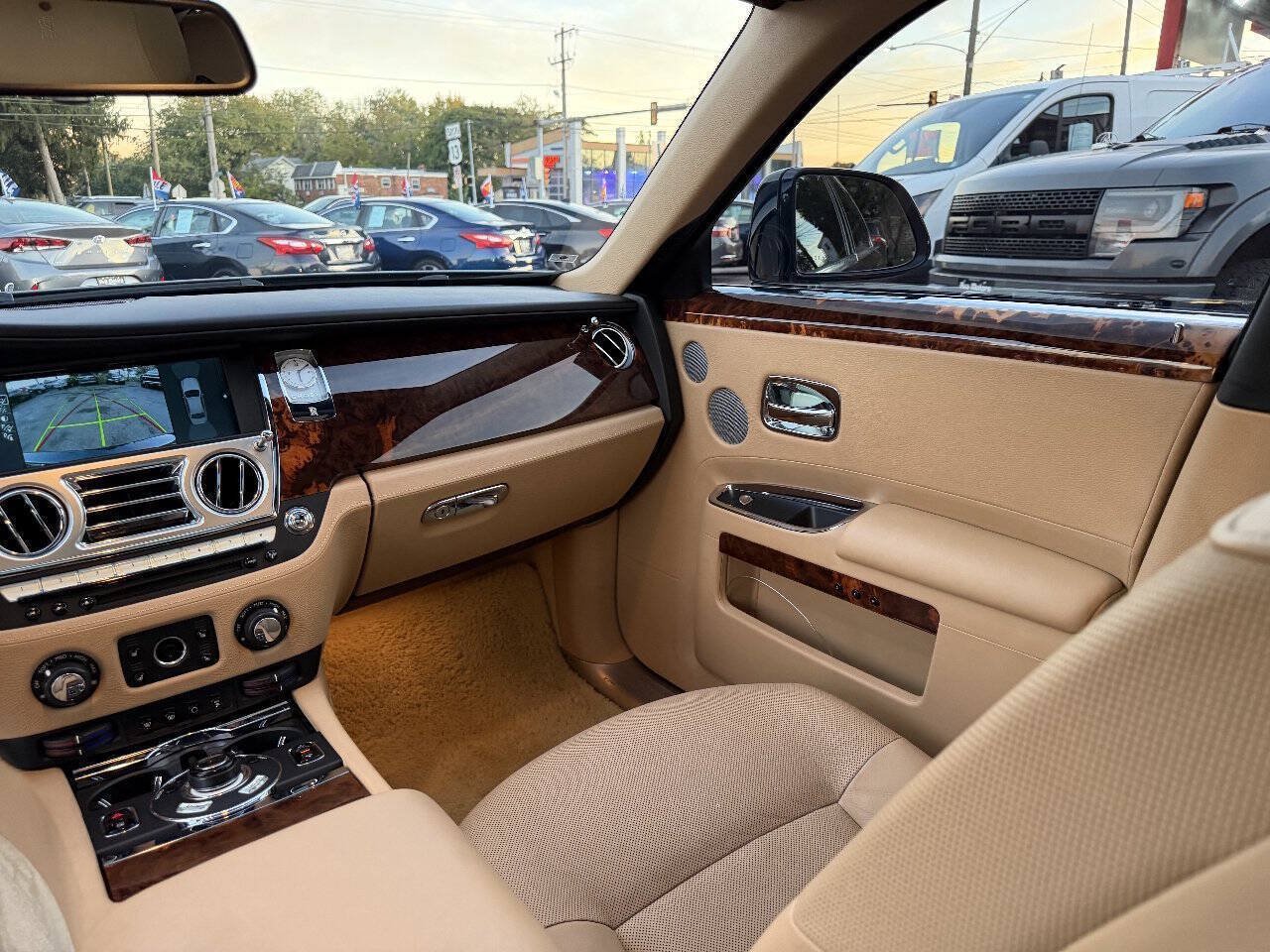 Used 2012 Rolls-Royce Ghost RWD image 19