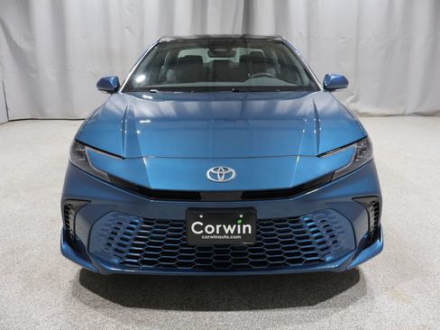 Used 2026 Toyota Camry XSE FWD image 7