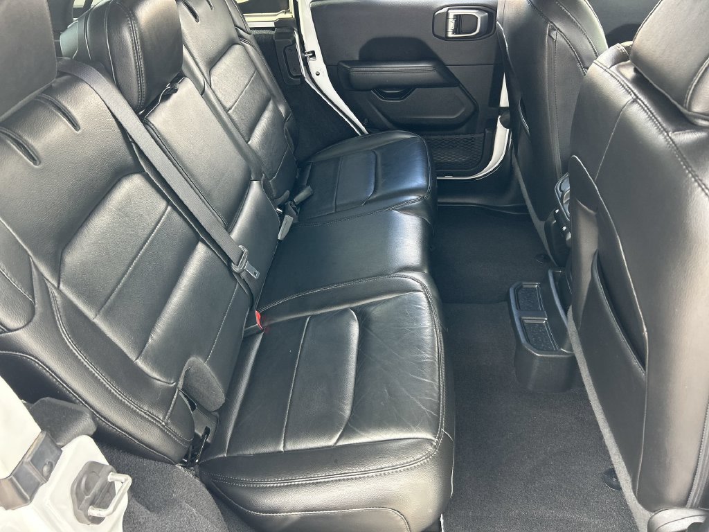 Used 2021 Jeep Wrangler Unlimited Sahara AWD/4WD image 27