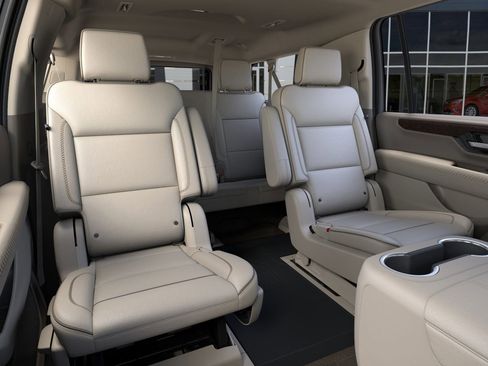 New 2026 GMC Yukon XL Denali w/ Denali Reserve Package AWD/4WD image 17
