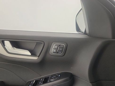 Used 2022 Ford Escape SEL w/ Technology Package image 26