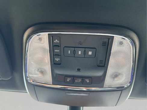 Certified 2020 Jeep Grand Cherokee Altitude image 25