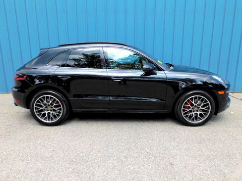 Used 2017 Porsche Macan Turbo image 6