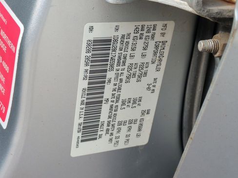 Used 2007 Dodge Nitro SXT image 33