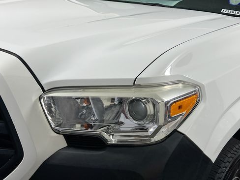 Used 2019 Toyota Tacoma SR RWD image 11