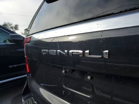 New 2026 GMC Yukon XL Denali w/ Sun & Power Step Package image 9