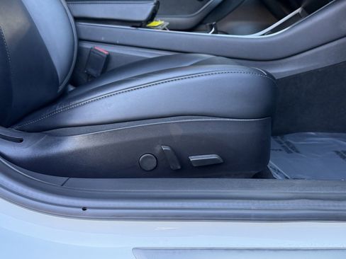 Used 2020 Tesla Model 3 Standard Range Plus image 36