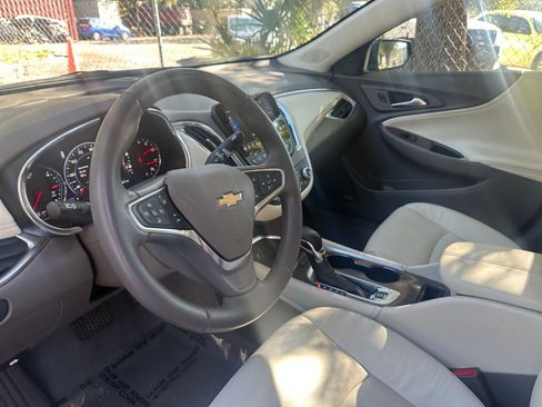 Used 2024 Chevrolet Malibu LT image 28