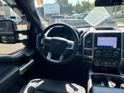 Used 2020 Ford F450 Lariat w/ Lariat Ultimate Package AWD/4WD image 15