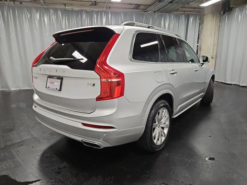 Used 2018 Volvo XC90 T6 Momentum w/ Convenience Package image 9