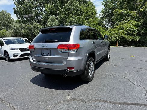 Certified 2016 Jeep Grand Cherokee Limited AWD/4WD image 6