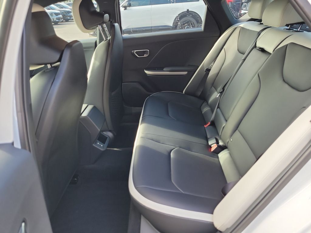 New 2026 Kia K4 EX FWD image 14