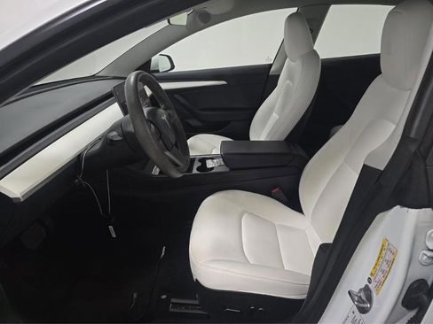 Used 2023 Tesla Model 3 Standard Range RWD image 8